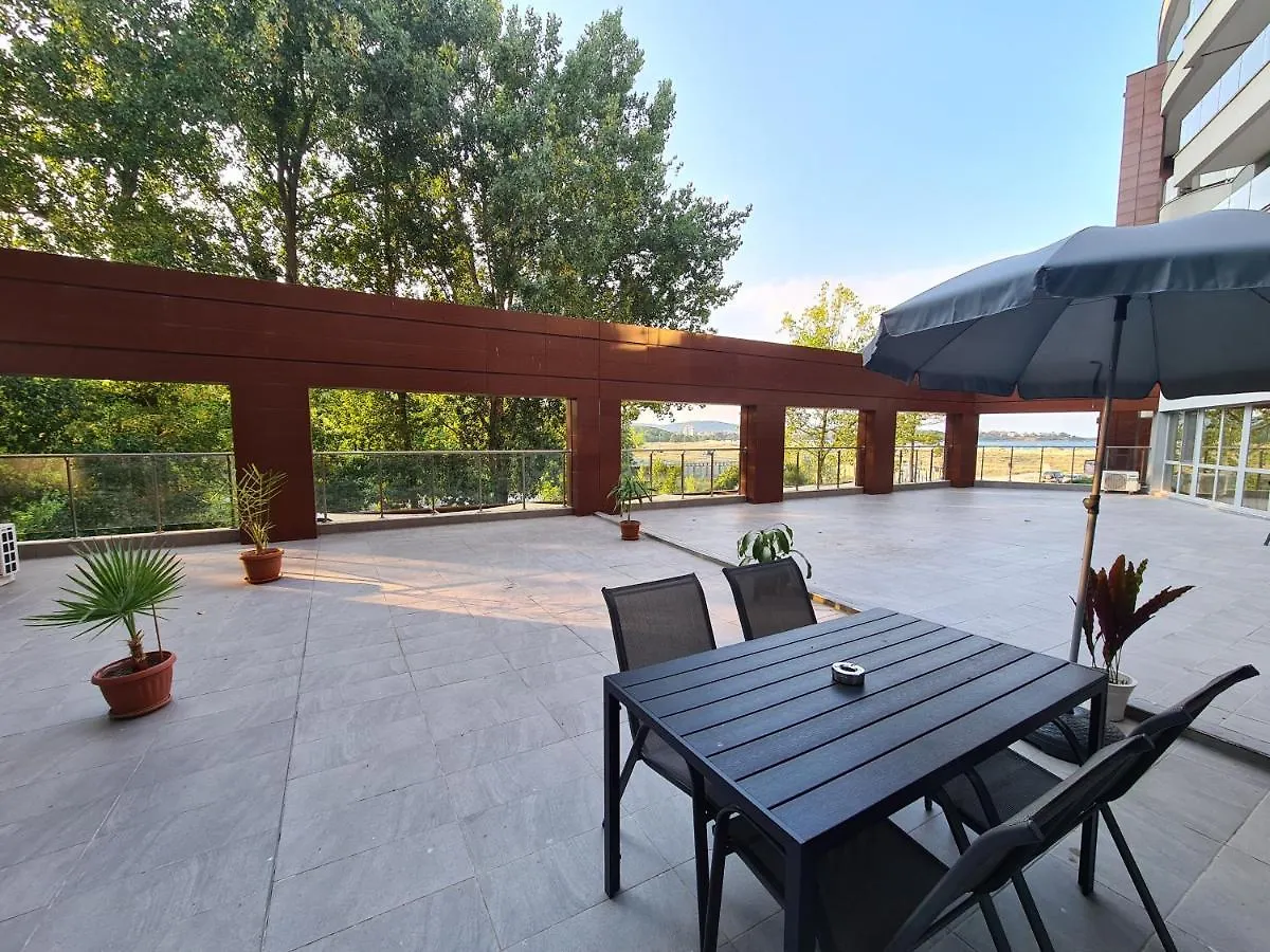Aparthotel Happy Primorsko